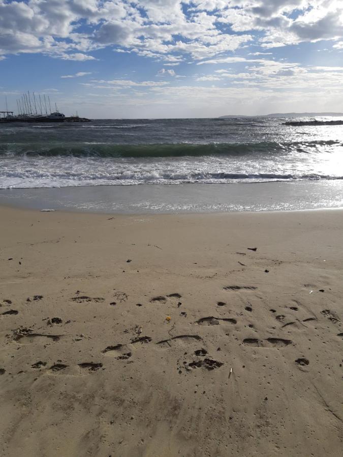Studio "La Mer" A บอร์มส์-เลส์-มิโมซาส์ ภายนอก รูปภาพ